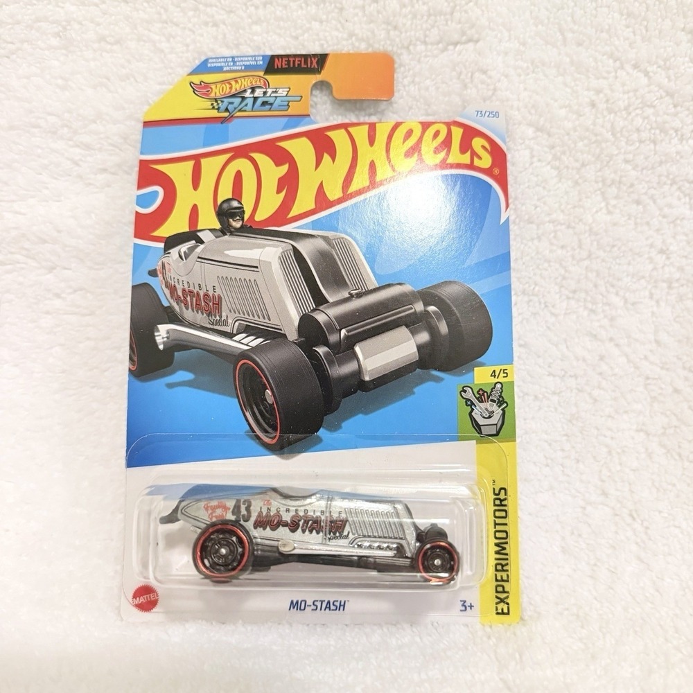 Mo-Stash‎ in Silver and Red Experimotors Series Hot Wheels 2024 HTD64